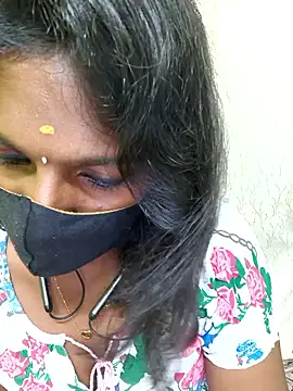 Snapshot of Honey_rosetamil chatting on 05.24.26 Honey rosetamil online show from 05.24.26