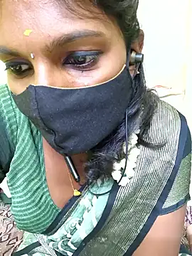 Snapshot of Honey_rosetamil chatting on 05.25.26 Honey rosetamil online show from 05.25.26