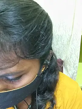 Snapshot of Honey_rosetamil chatting on 05.27.26 Honey rosetamil online show from 05.27.26