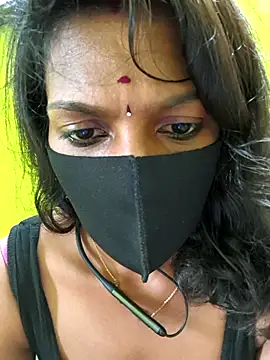 Snapshot of Honey_rosetamil chatting on 06.25.26 Honey rosetamil online show from 06.25.26