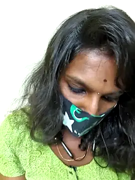 Snapshot of Honey_rosetamil chatting on 07.27.26 Honey rosetamil online show from 07.27.26