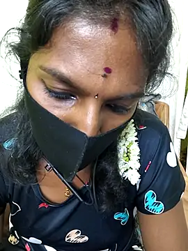 Snapshot of Honey_rosetamil chatting on 08.03.26 Honey rosetamil online show from 08.03.26