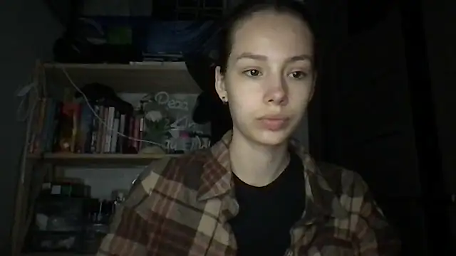 Yuna5343 online show from 10.22.25