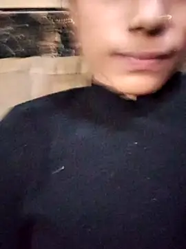 Snapshot of Nancy-queen chatting on 12.15.25 Nancy-queen online show from 12.15.25