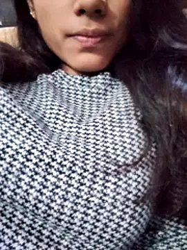 Snapshot of Nancy-queen chatting on 12.16.25 Nancy-queen online show from 12.16.25