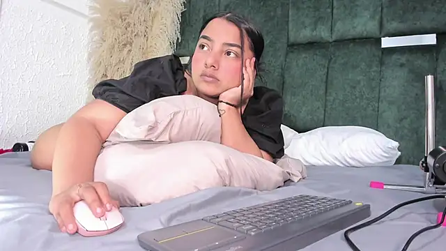Chloe jackson25 online show from 06.13.26