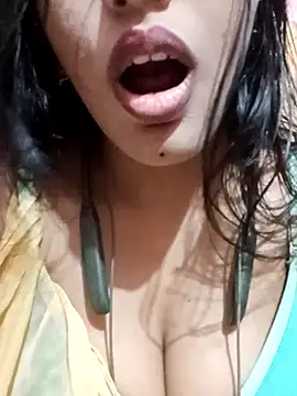 kaviyaponnu0987 online show from 10.10.25