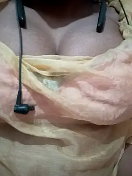 kaviyaponnu0987 online show from 02.13.26