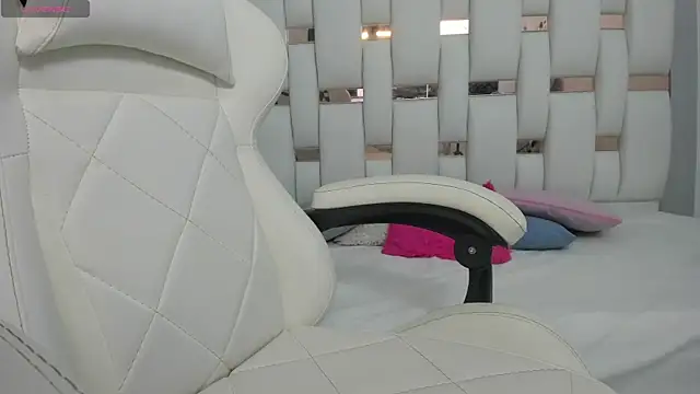 Katalina red online show from 09.13.25