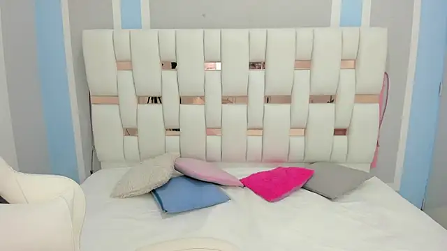 Katalina red online show from 09.24.25