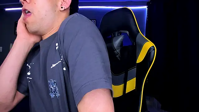 alexgiraldo   online show from 09.15.25