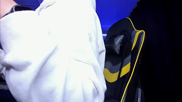 alexgiraldo   online show from 10.20.25