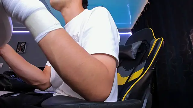 alexgiraldo   online show from 12.05.25