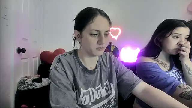 Snapshot of torithequeen chatting on 02.12.26 torithequeen online show from 02.12.26