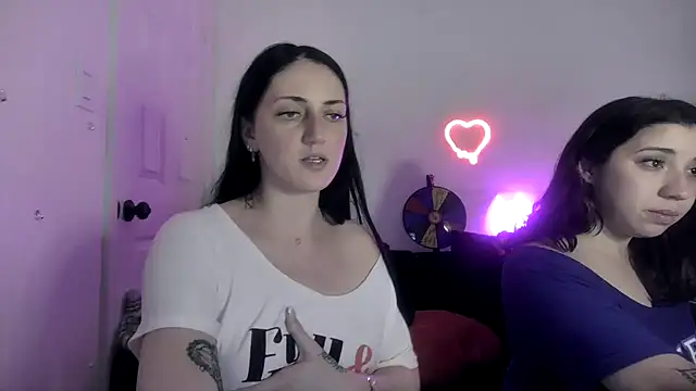 Snapshot of torithequeen chatting on 03.02.26 torithequeen online show from 03.02.26