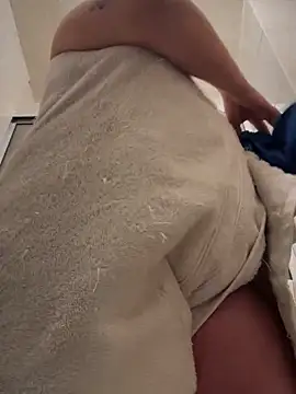 Snapshot of karobaby_ chatting on 12.17.25 karobaby online show from 12.17.25