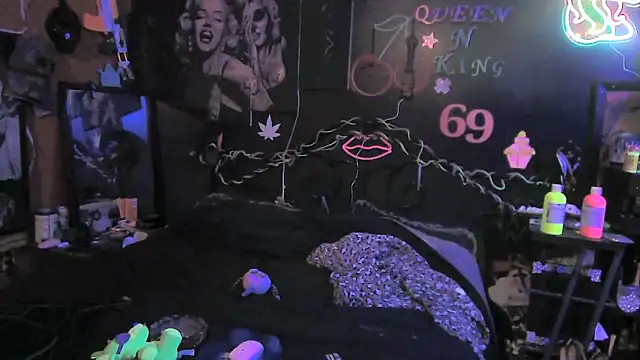 Splash Queen420 online show from 02.26.26