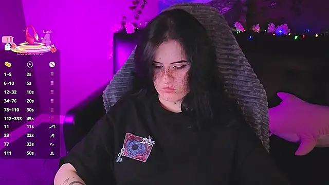 Dark Shine online show from 10.21.25