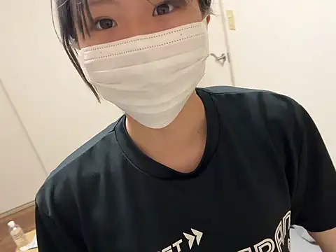 Snapshot of kabikabi_makaron chatting on 07.22.26 kabikabi makaron online show from 07.22.26