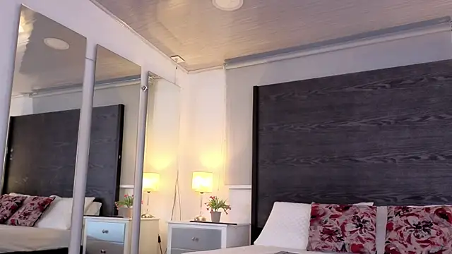 Angel yk online show from 09.22.25