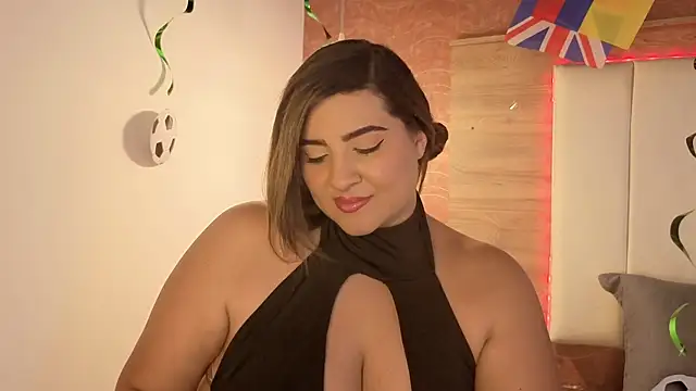 Snapshot of AgnesIvanova chatting on 06.25.26 AgnesIvanova online show from 06.25.26