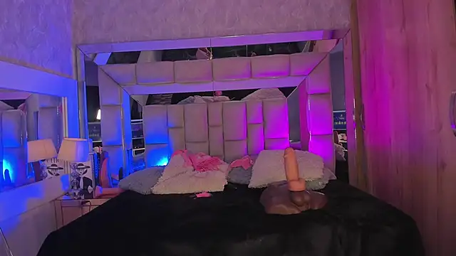 MaddyGray  online show from 04.23.26