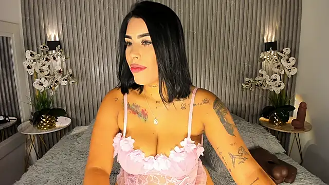 MaddyGray  online show from 07.12.26