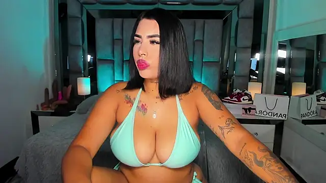 MaddyGray  online show from 08.05.26