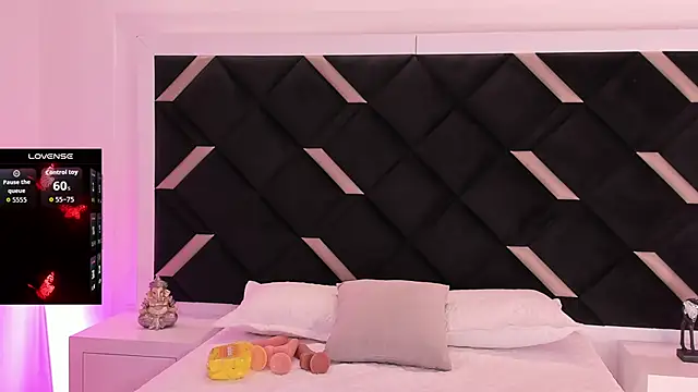 ValeskaZuev1 online show from 09.22.25