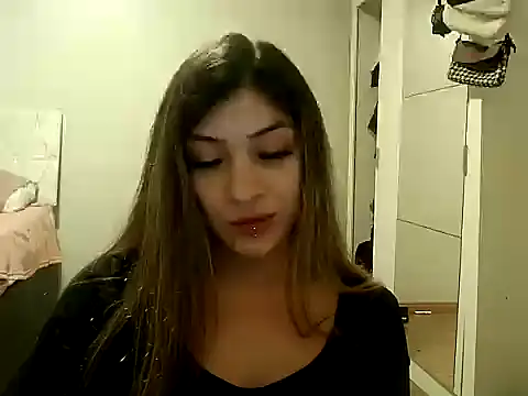 Becca B online show from 04.29.26