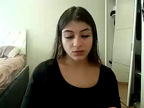 Becca B online show from 05.03.26