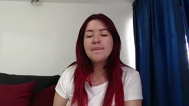 Snapshot of evilheart_69 chatting on 10.20.25 evilheart 69 online show from 10.20.25