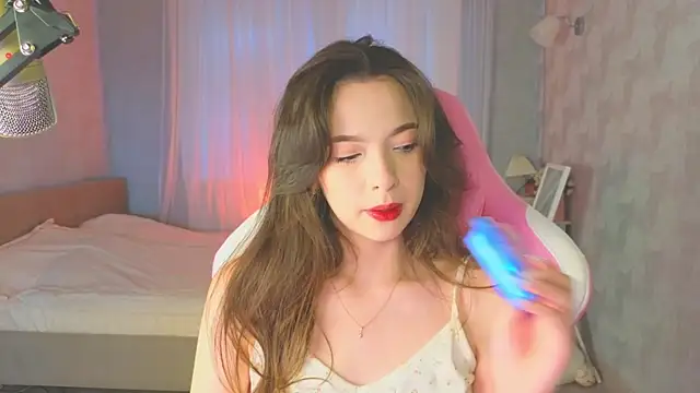 Snapshot of yuna_sunshy chatting on 11.02.25 yuna sunshy online show from 11.02.25