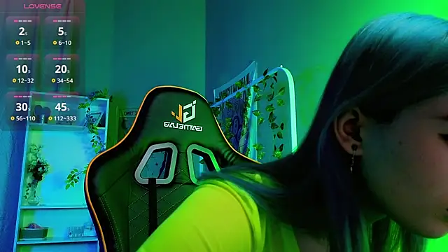 Snapshot of Kiara_Dream chatting on 09.10.25 Kiara Dream online show from 09.10.25