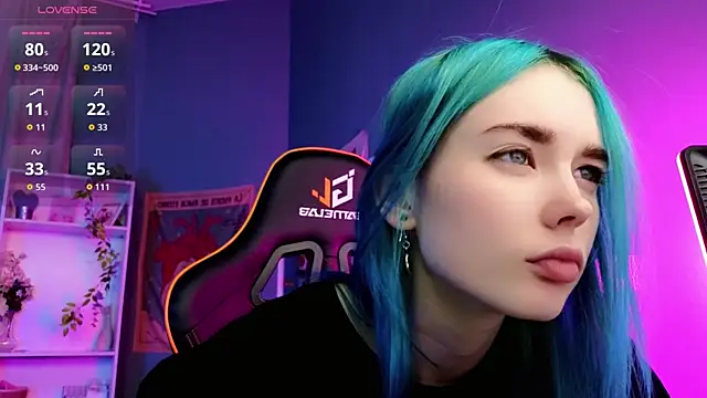 Snapshot of Kiara_Dream chatting on 09.15.25 Kiara Dream online show from 09.15.25