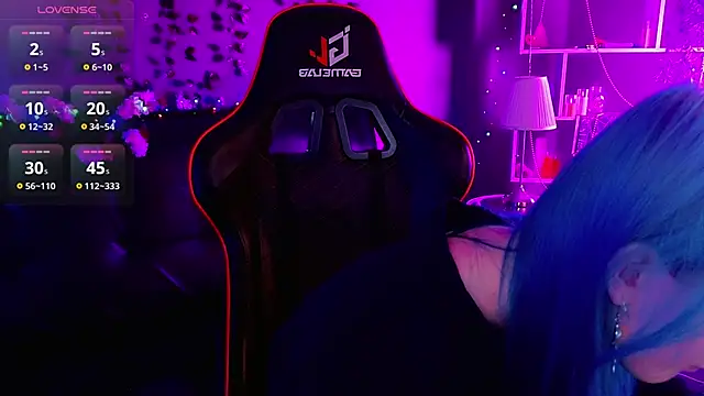 Snapshot of Kiara_Dream chatting on 09.24.25 Kiara Dream online show from 09.24.25