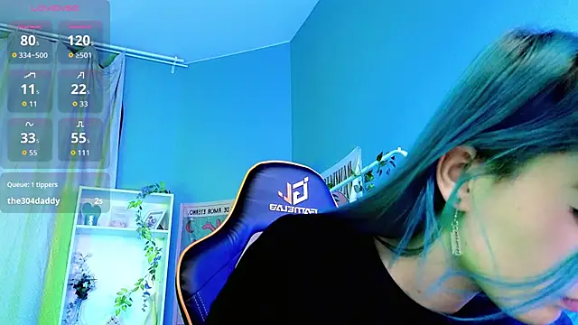 Snapshot of Kiara_Dream chatting on 10.01.25 Kiara Dream online show from 10.01.25