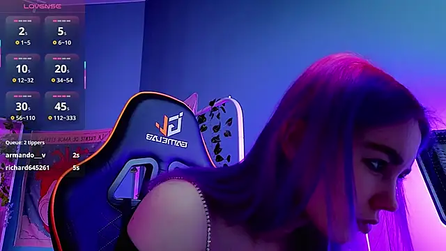 Snapshot of Kiara_Dream chatting on 10.11.25 Kiara Dream online show from 10.11.25