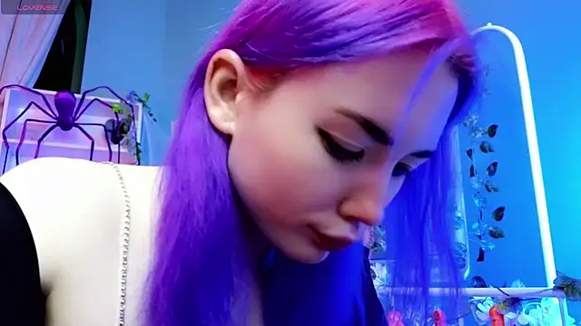 Snapshot of Kiara_Dream chatting on 10.23.25 Kiara Dream online show from 10.23.25