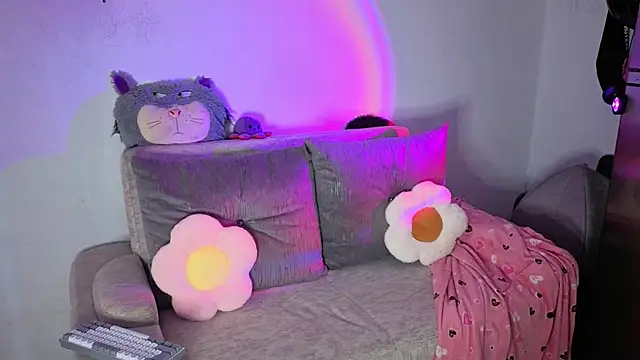 Snapshot of hanny__bunny chatting on 11.21.25 hanny bunny online show from 11.21.25