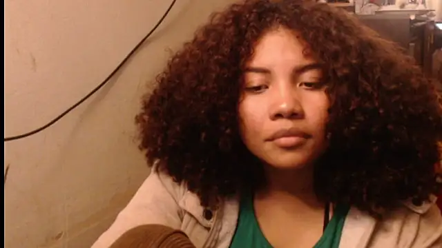 Snapshot of madelene chatting on 03.19.26 madelene online show from 03.19.26