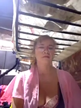 SexyHottMom online show from 10.19.25