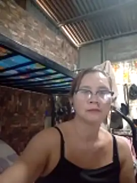 SexyHottMom online show from 04.24.26