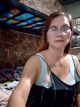 SexyHottMom online show from 04.26.26