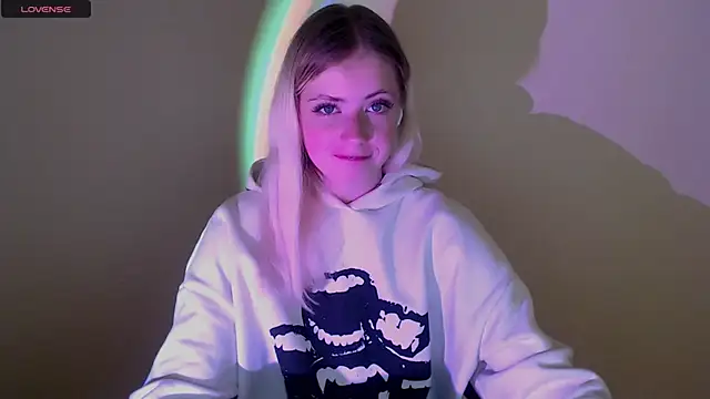 AliceHotty  online show from 09.29.25