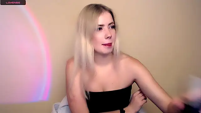 AliceHotty  online show from 11.20.25