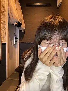 Snapshot of aonyan_7 chatting on 11.15.25 aonyan 7 online show from 11.15.25