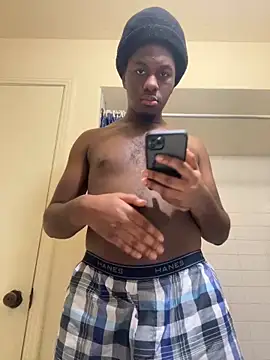 Snapshot of ThickDic28 chatting on 11.10.25 ThickDic28 online show from 11.10.25