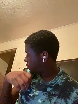 Snapshot of ThickDic28 chatting on 04.02.26 ThickDic28 online show from 04.02.26