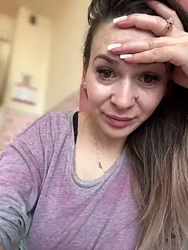 Snapshot of iSelena chatting on 03.03.26 iSelena online show from 03.03.26